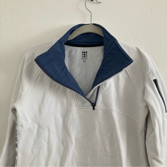 Title Nine 1/4 Zip Jacket Mock Neck Pullover Long Sleeve Workout Warmup Hiking M - Picture 4 of 12